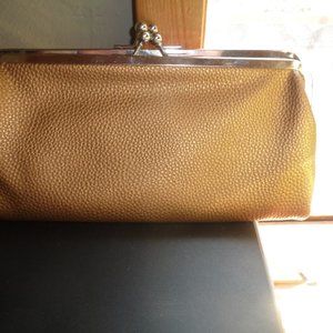 Clutch wallet